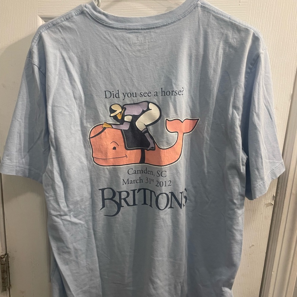 Light Blue Graphic T-Shirt with Whale Design. Vineyard vines, men’s Medium tee
